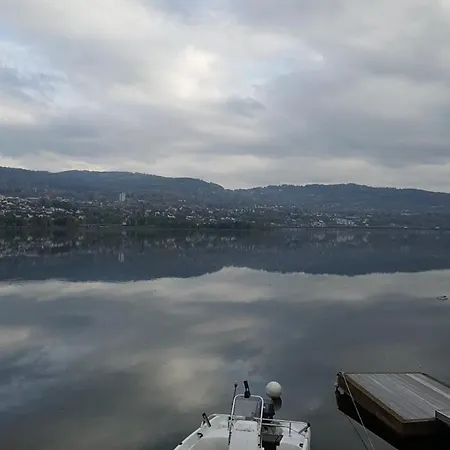 Idyllic Snekkerstuvarpet With Its Own Pier Prázdninový dům Lillehammer
