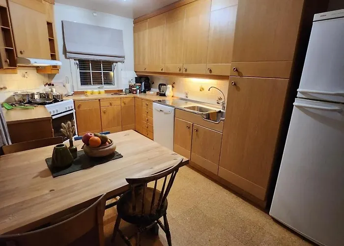 Idyllic Snekkerstuvarpet With Its Own Pier Ferienhaus Lillehammer