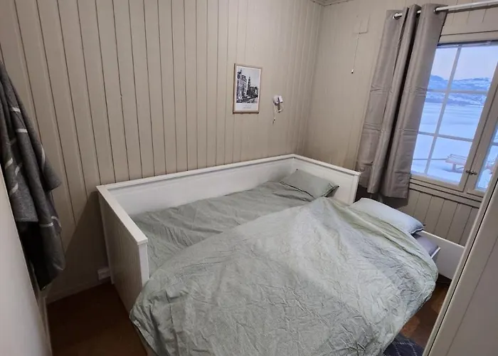 Ferienhaus Idyllic Snekkerstuvarpet With Its Own Pier Lillehammer