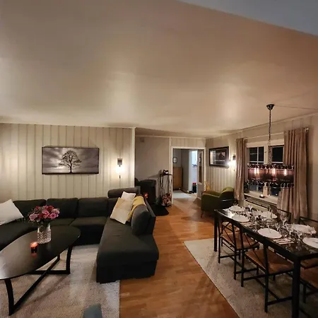 Hébergement de vacances Idyllic Snekkerstuvarpet With Its Own Pier